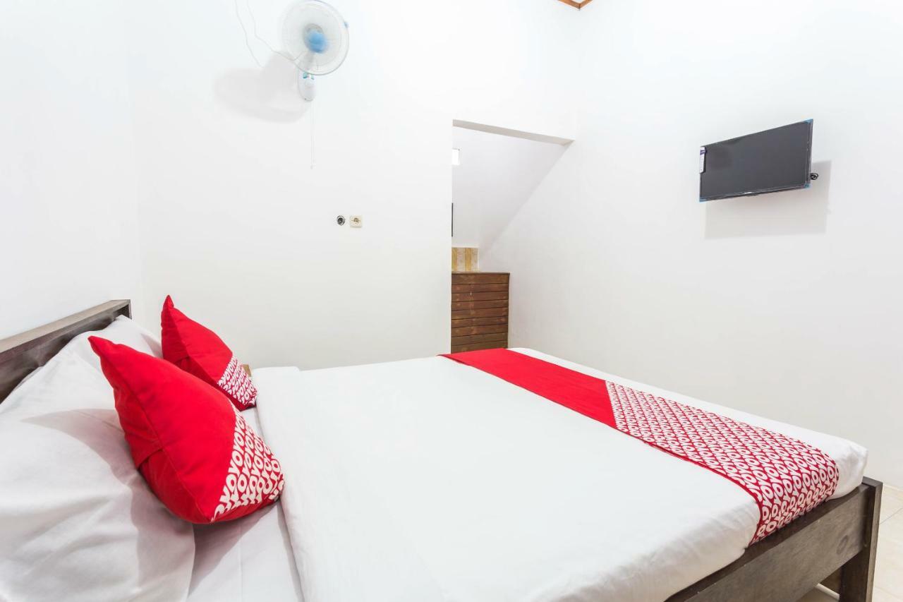 Oyo 1323 Murni Homestay Mangsit Eksteriør billede